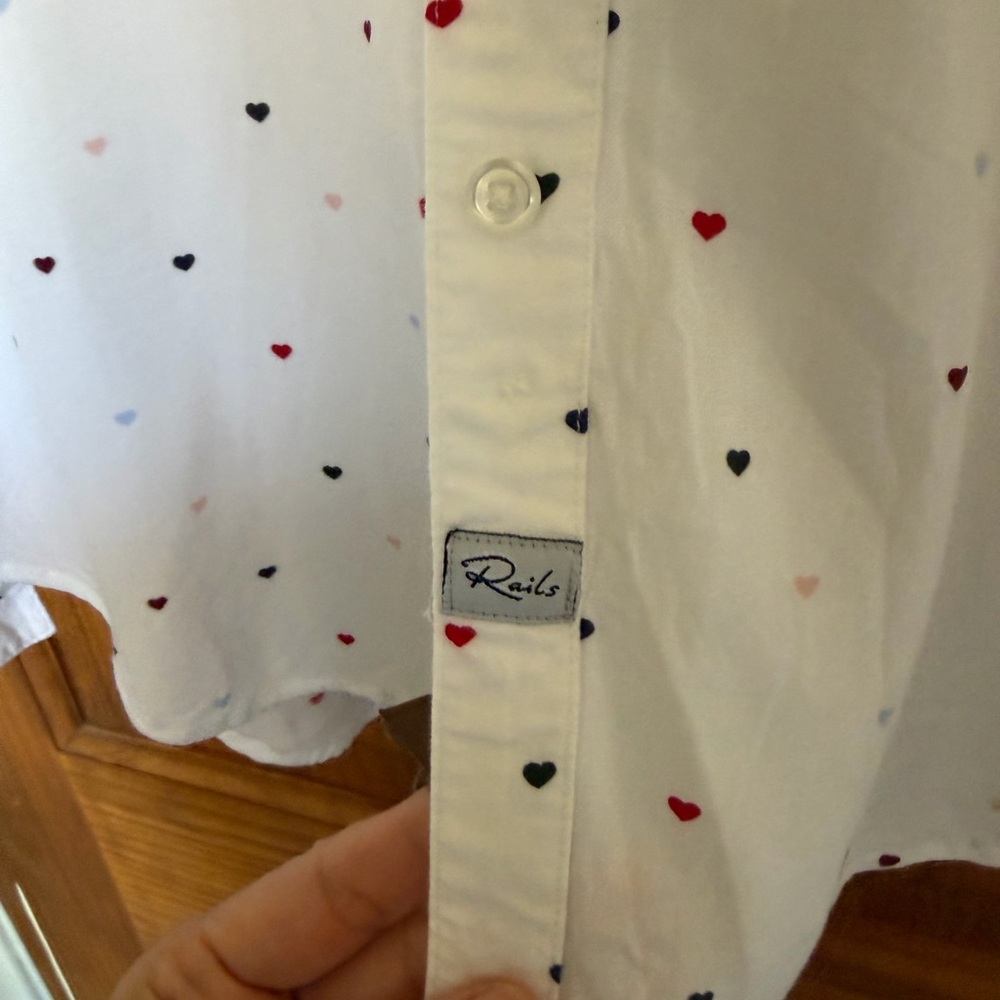 Rails Rocsi Heart print 100% rayon shirt - Picture 5 of 12